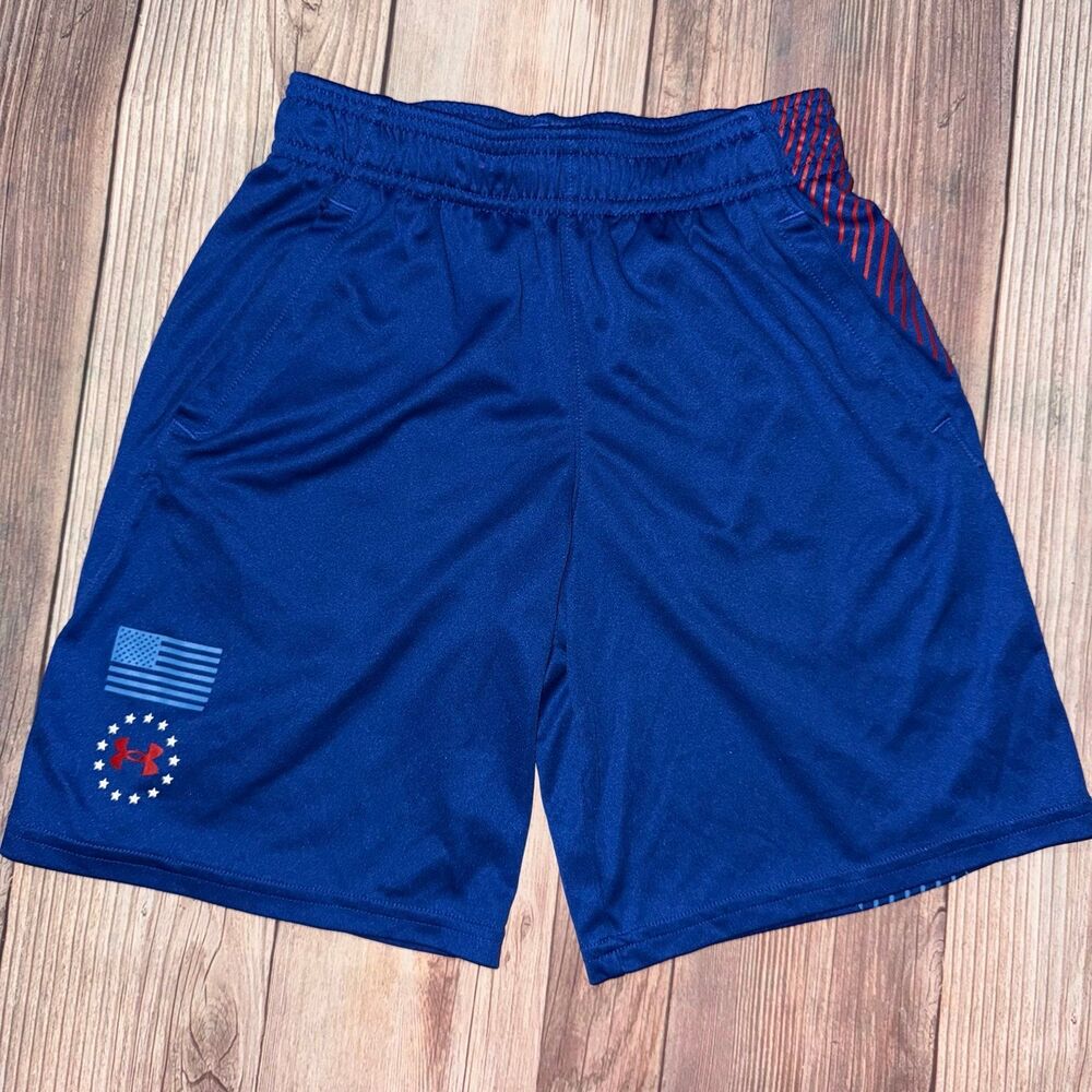 Boys Under Armour Small Shorts